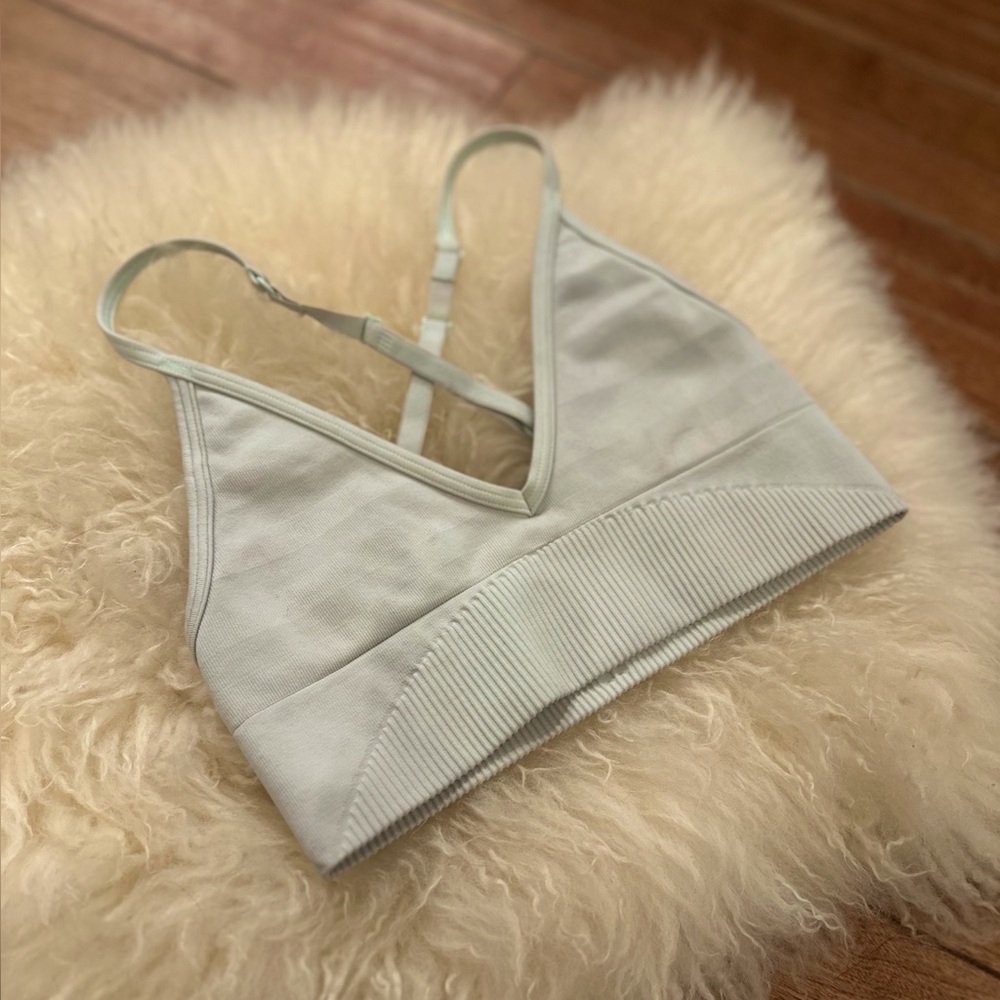 Used (Very Good Condition) - Lululemon Sports Awakening Bra Earl Grey